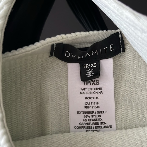 Green top - Picture 3 of 3